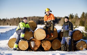 Vuoden sahayrittäjät 2018: Pentti Huppunen, Olavi Nieminen ja Jyrki Huppunen