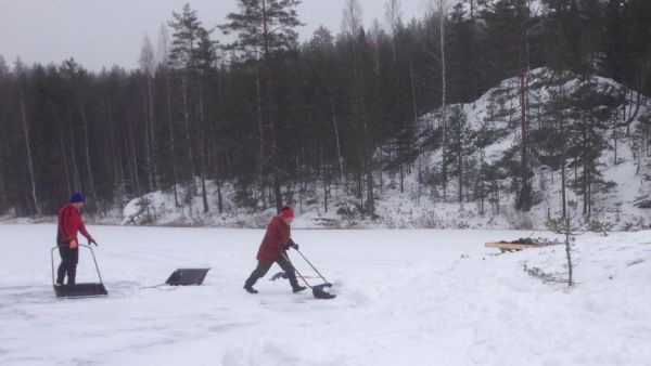 apukinosten tekemistä