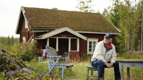 Atte Mali on viettänyt Tammelassa sijaitsevalla metsätilalla monet lapsuuden kesät. (Kuvaaja: Seppo Samuli)