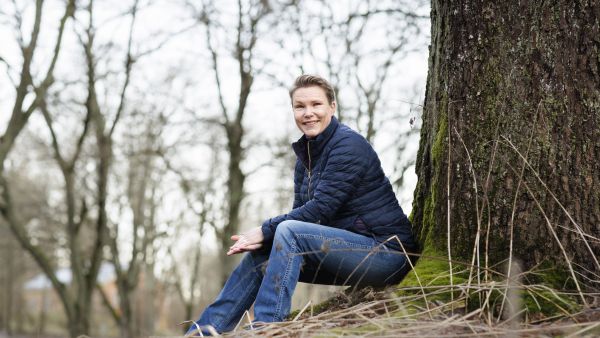 Kiinnostusta riittää ja ensimmäiset tilat liitetään yhteismetsään kuun lopussa, hoitokunnan puheenjohtaja Marika Makkonen iloitsee. (Kuvaaja: Seppo Samuli)