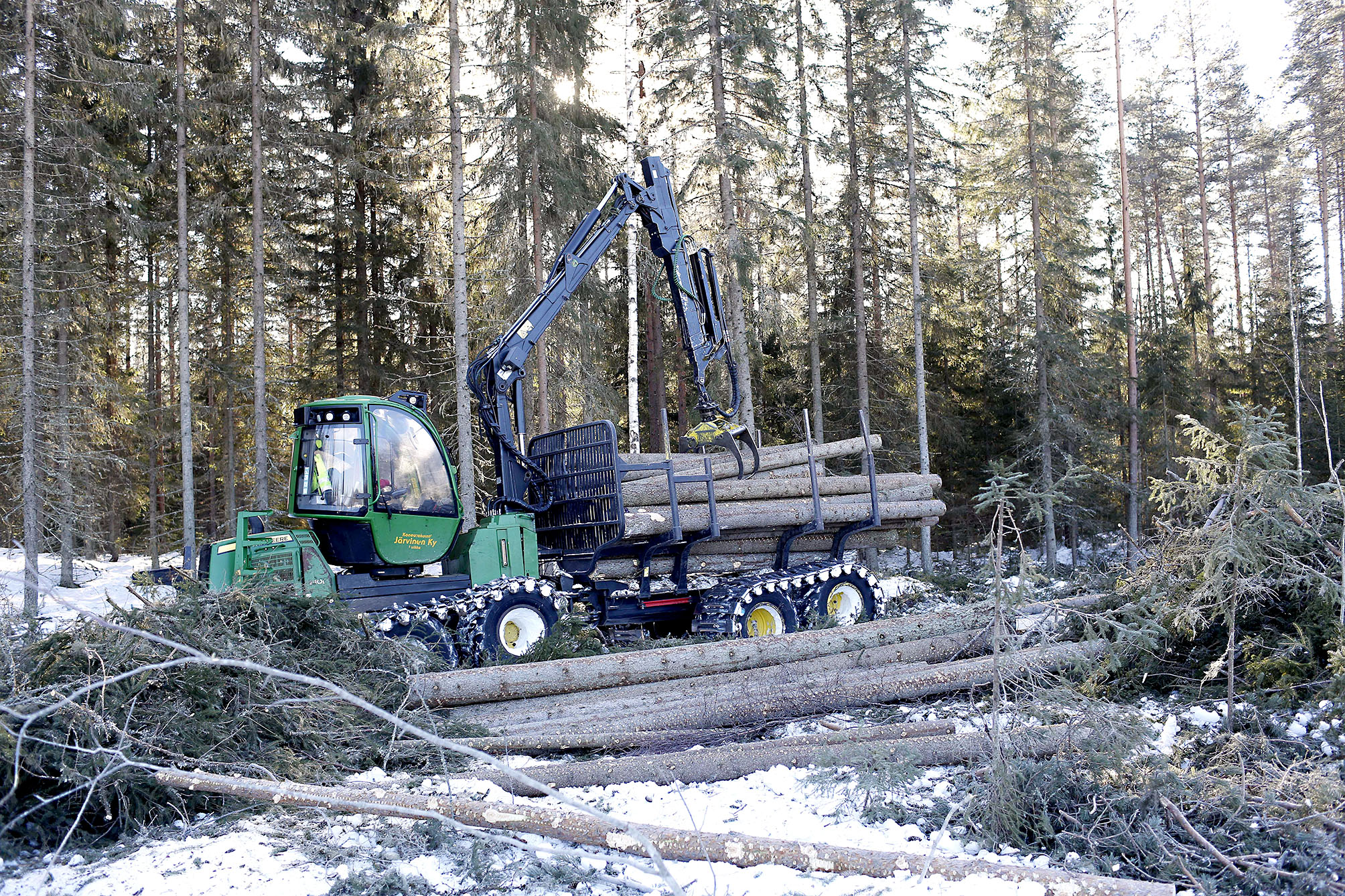 Jos katkonta huolettaa, runkohinta tai tukkitakuu voivat auttaa. (Kuvaaja: Sami Karppinen)