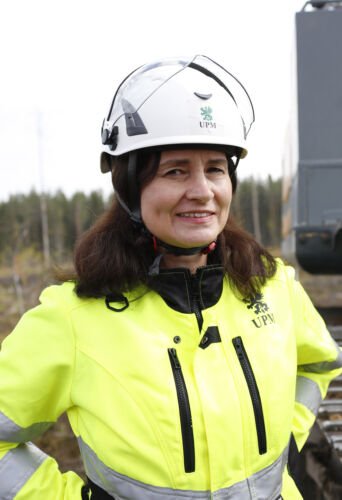 UPM:n metsänhoidon kehittämispäällikkö Heli Viiri.