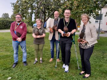 Paneeliin osallistujat vasemmalta Pepe Forsberg, Saara Koskinen, Jari Kolehmainen, Tino Aalto ja Sari Essayah. (Kuva: Risto Mykkänen)