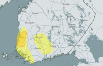 Myrskypuuskat kaatoivat puuta länsi- ja lounaisrannikon alueella (keltainen ja oranssi alue) ja raskas lumi kaatoi ja katkoi puita Pirkanmaalla ja Uudellamaalla (keltainen alue). Karttakuva: Ilmatieteen laitos