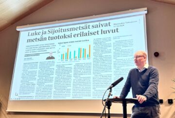 Metsä on keskimääräisen riskin ja tuoton sijoituskohde, totesi Luken tutkija Jussi Leppänen. (Kuvaaja: Anna Back)